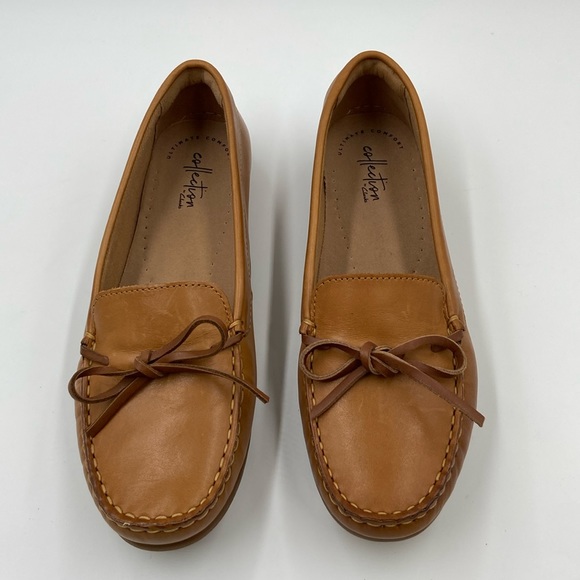 Clarks Shoes - Clarks Ultimate Collection Loafers Women’s 9 Tan